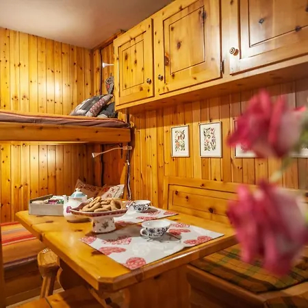 Apartment Casa-chalet, In Centro A Courmayeur!