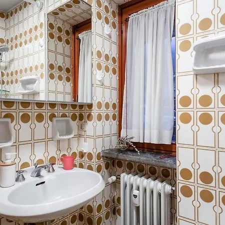 Casa-chalet, In Centro A Courmayeur! Lejlighed Courmayeur